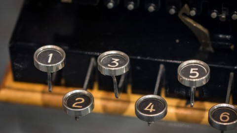 晶振检测全场景实操指南（示波器万用表频率计三种方法，消费电子工业汽车医疗行业适用）